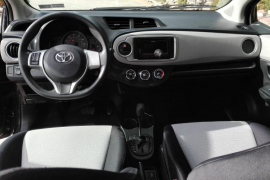 Toyota Yaris. 2012. Αυτόματ. 1,5 βενζίνη